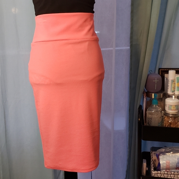 Never Worn High Waist Stretch Pencil Skirt - Picture 2 of 3
